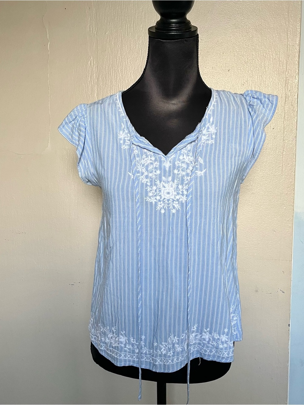 Blue & white pinstripe floral embroidered blouse with strings